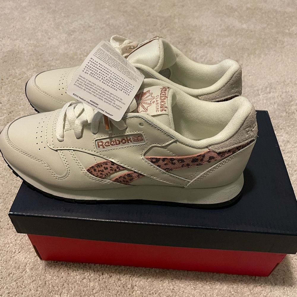 Reebok Classic Sneakers